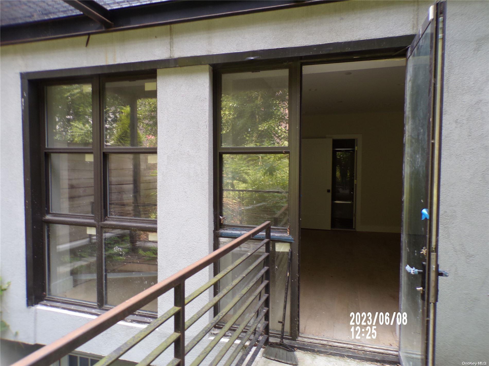 695 Monroe Street Brooklyn, NY 11221 - Photo 19 of 23 a view of a balcony