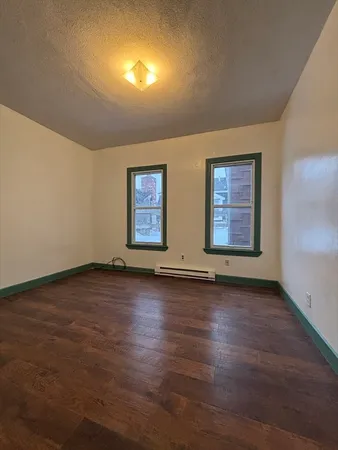 $3,700 | 210 Lexington Street, Unit 3, Boston, MA 02128