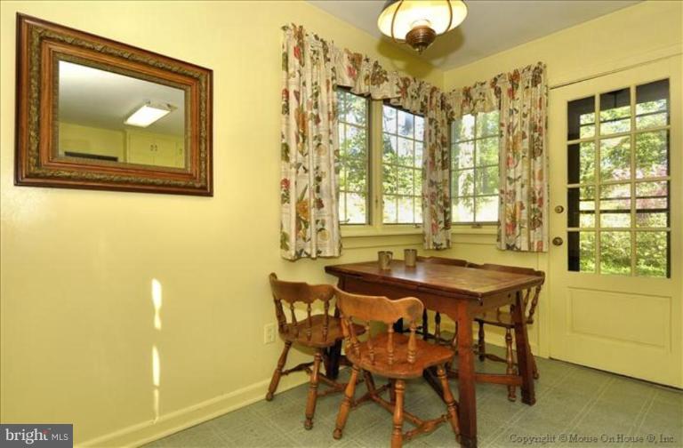 415 Pershing Drive Silver Spring, MD 20910 - Photo 15 of 20 Breakfast Area