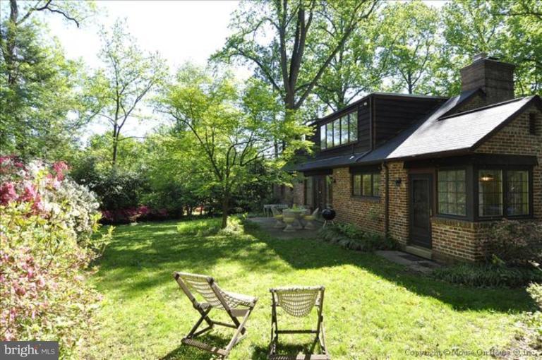 415 Pershing Drive Silver Spring, MD 20910 - Photo 4 of 20 Back yard