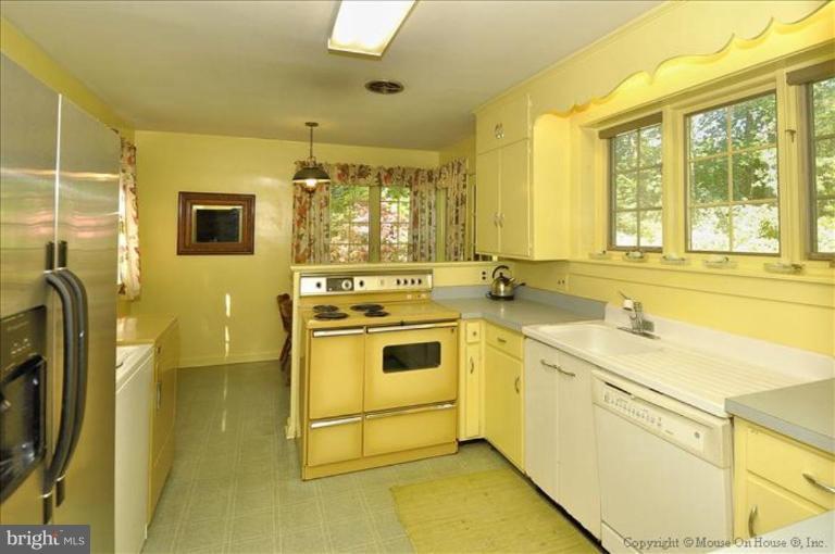 415 Pershing Drive Silver Spring, MD 20910 - Photo 9 of 20 Kitchen