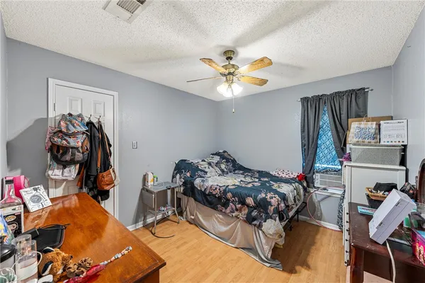 $296,000 | 312 Hedrick Drive, Hewitt, TX 76643