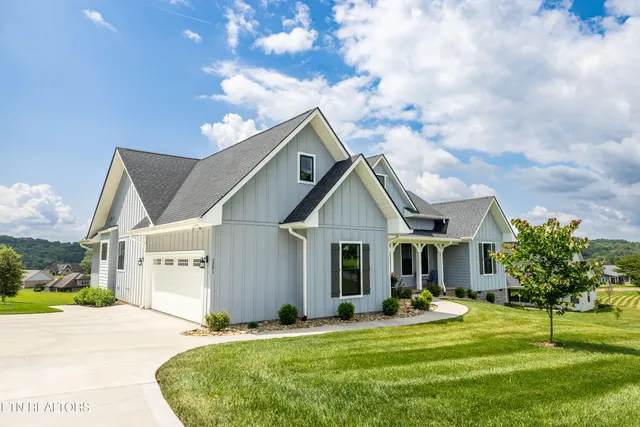 $749,900 | 7791 Morganton Road, Greenback, TN 37742