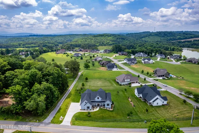 $749,900 | 7791 Morganton Road, Greenback, TN 37742