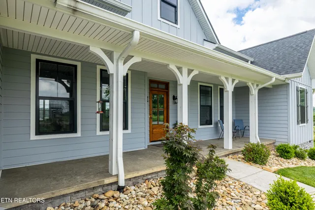 $749,900 | 7791 Morganton Road, Greenback, TN 37742