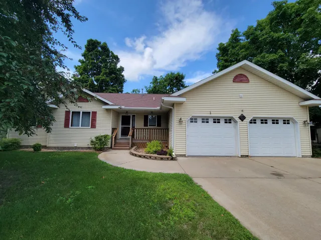 $309,000 | 715 2nd Avenue South, Waite Park, MN 56387