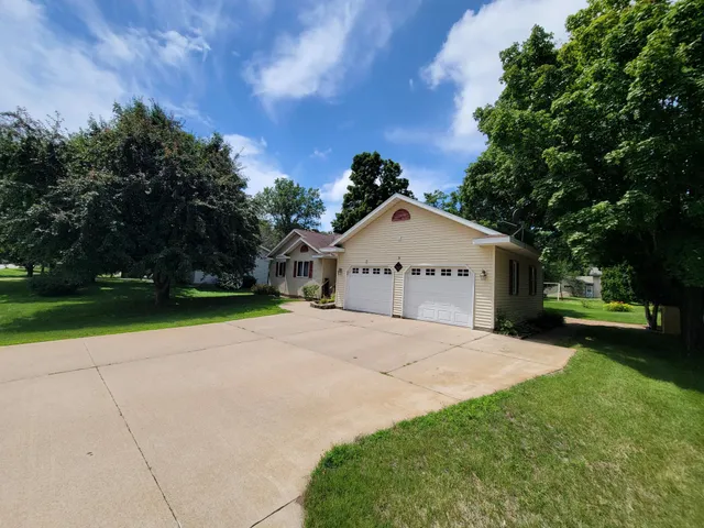 $309,000 | 715 2nd Avenue South, Waite Park, MN 56387