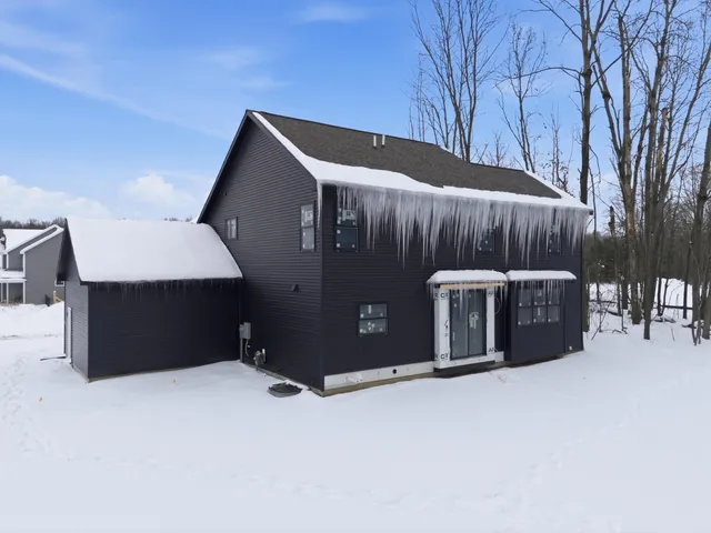 $670,000 | 9891 Windflower Lane, Portage, MI 49024