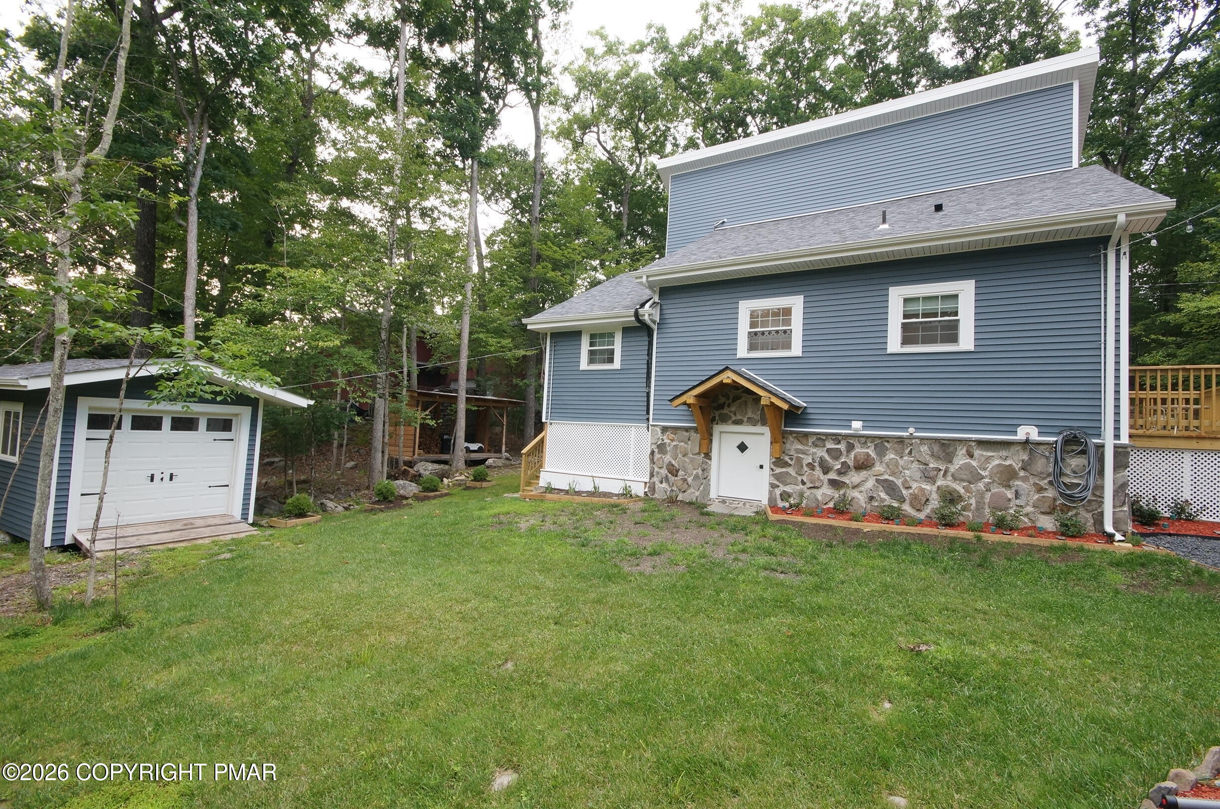 375 Canterbury Road Bushkill, PA 18324 - Photo 29 of 30 DSC00046