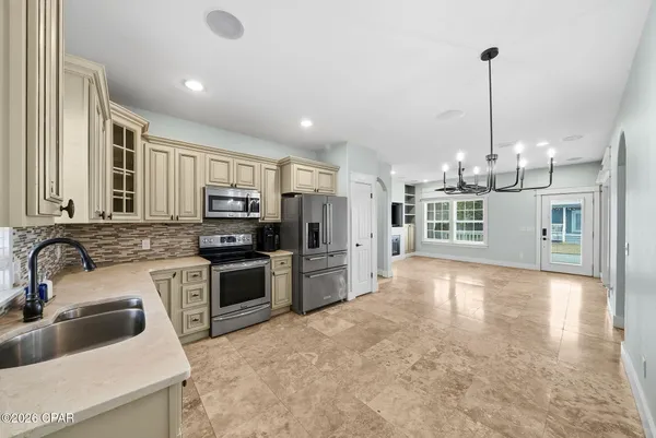 $2,500 | 415 Paradise Boulevard, Panama City Beach, FL 32413