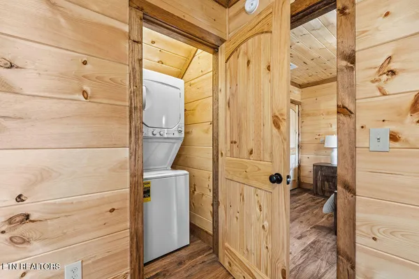 $625,000 | 1559 Sky View Drive, Sevierville, TN 37876