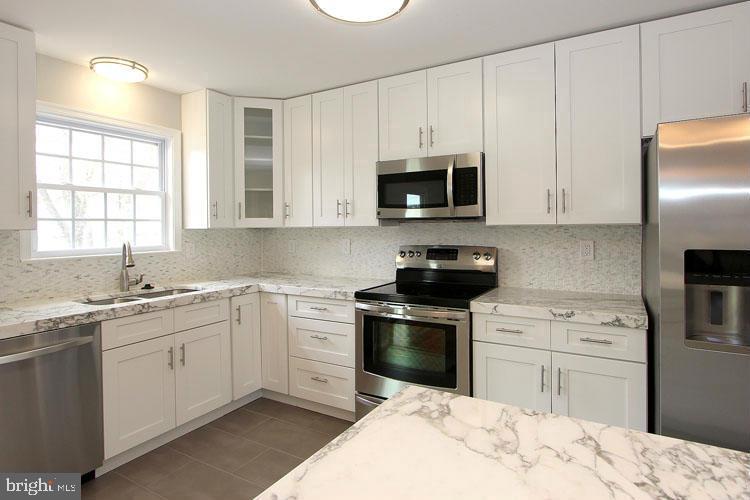 4333 Torque Street Capitol Heights, MD 20743 - Photo 8 of 38