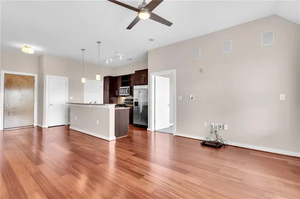 $3,500 | 870 Inman Vlg Parkway Northeast, Unit 532, Atlanta, GA 30307