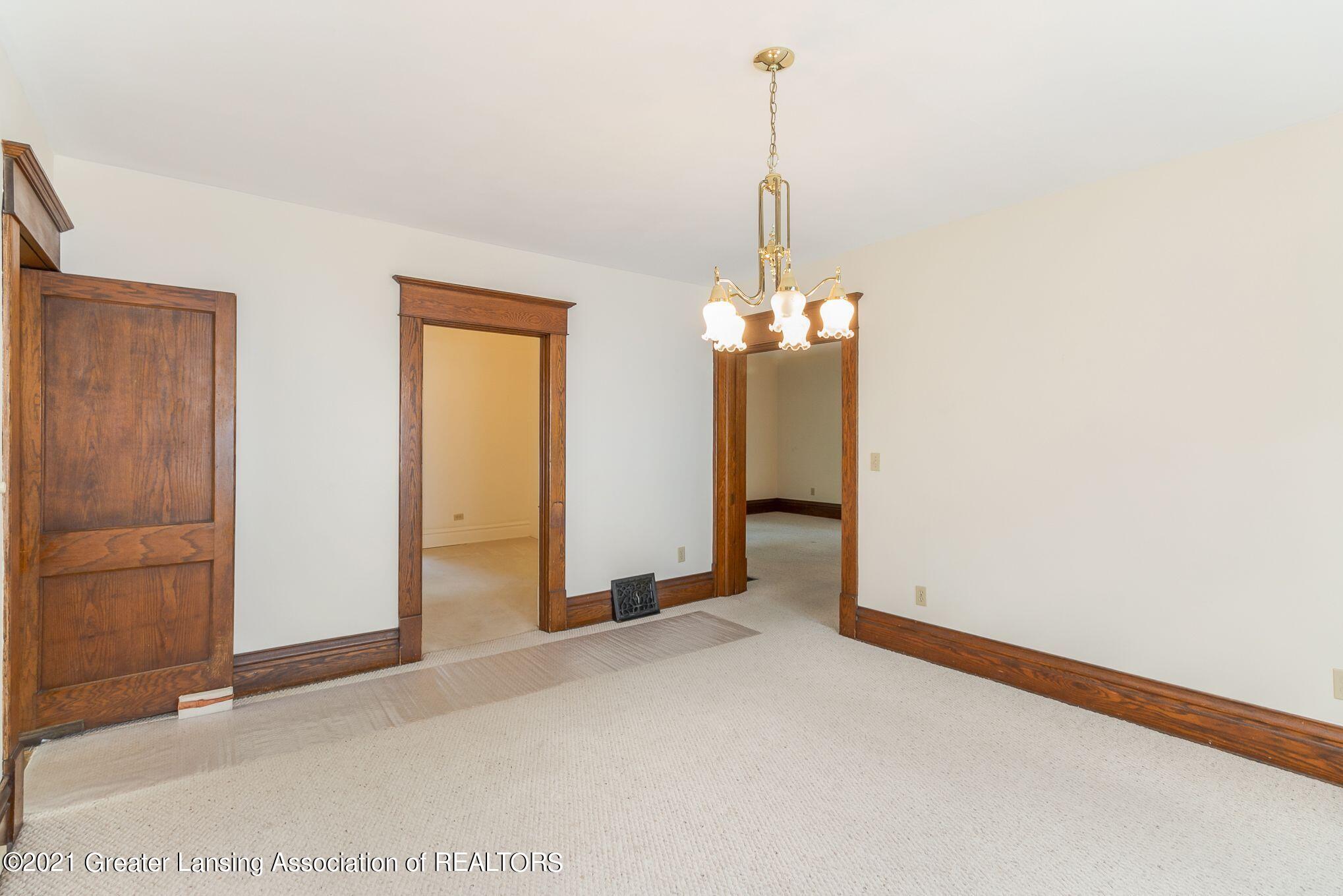 1404 Haslett Road Haslett, MI 48840 - Photo 8 of 26 Dining room
