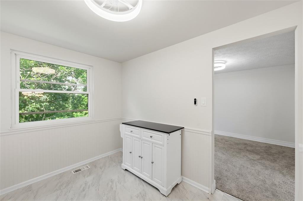 2317 Firethorn Road Bridgeville, PA 15017 - Photo 3 of 36