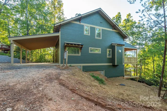 $565,500 | 105 Bartram Way, Black Mountain, NC 28711