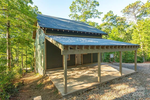 $565,500 | 105 Bartram Way, Black Mountain, NC 28711