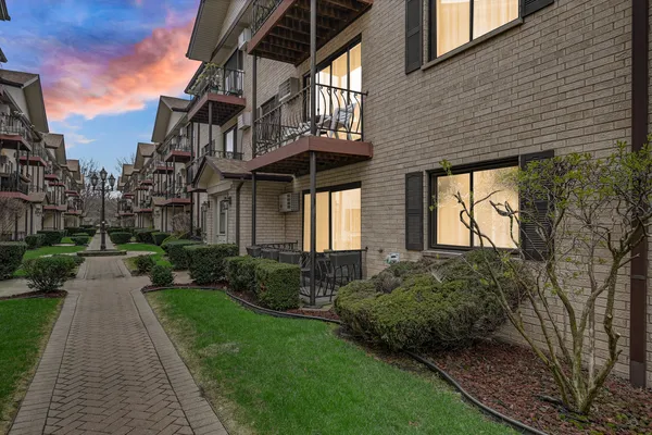 $229,900 | 5159 North East River Road, Unit 110E, Chicago, IL 60656