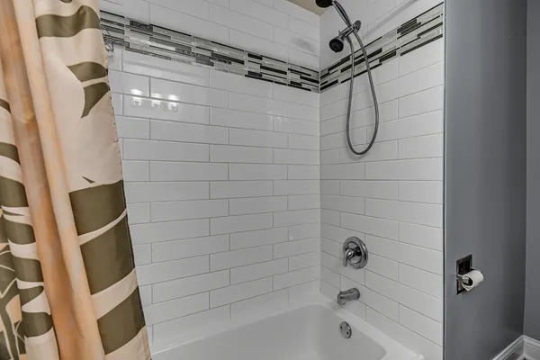 $229,900 | 5159 North East River Road, Unit 110E, Chicago, IL 60656