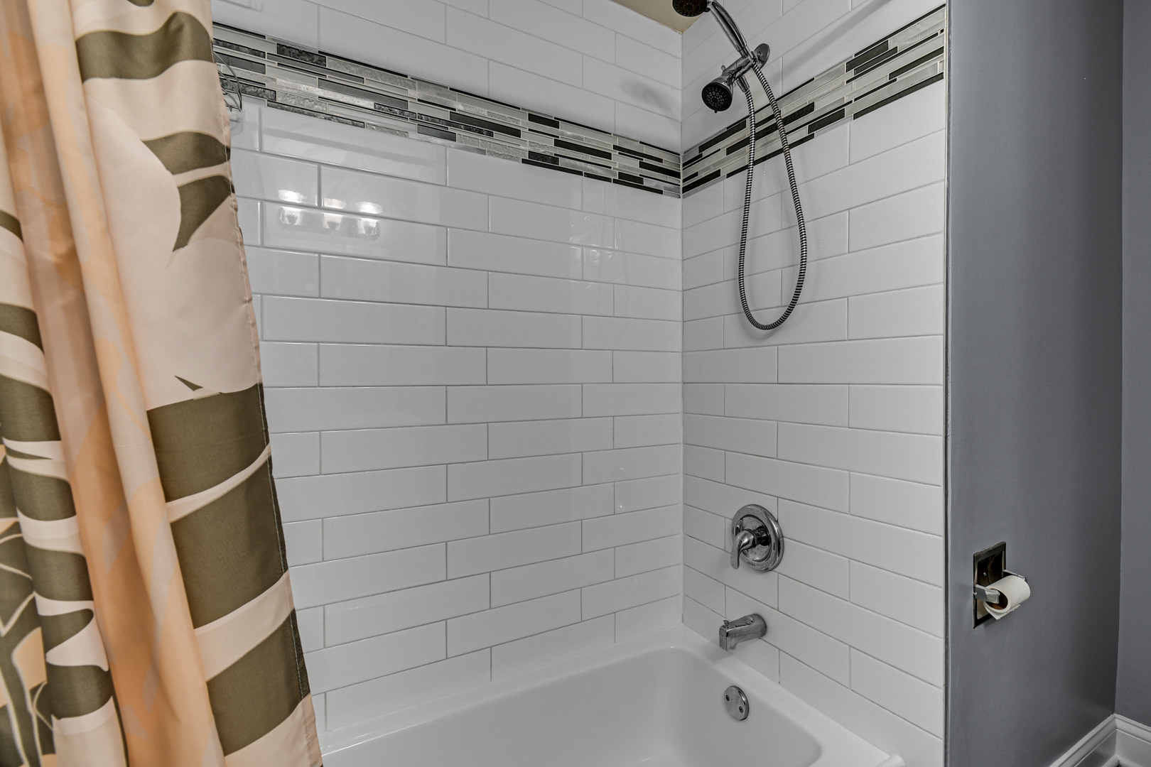 5159 North East River Road, Unit 110E Chicago, IL 60656 - Photo 10 of 22