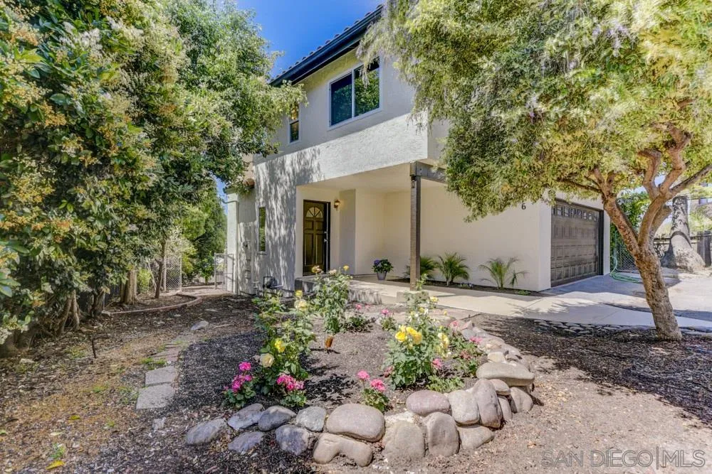 126 Knoll Road Vista, CA 92083 - Photo 1 of 16 Gallery Image 1
