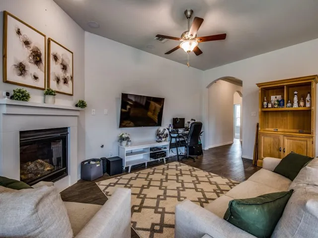 $2,260 | 1112 Quail Dove Drive, Little Elm, TX 75068