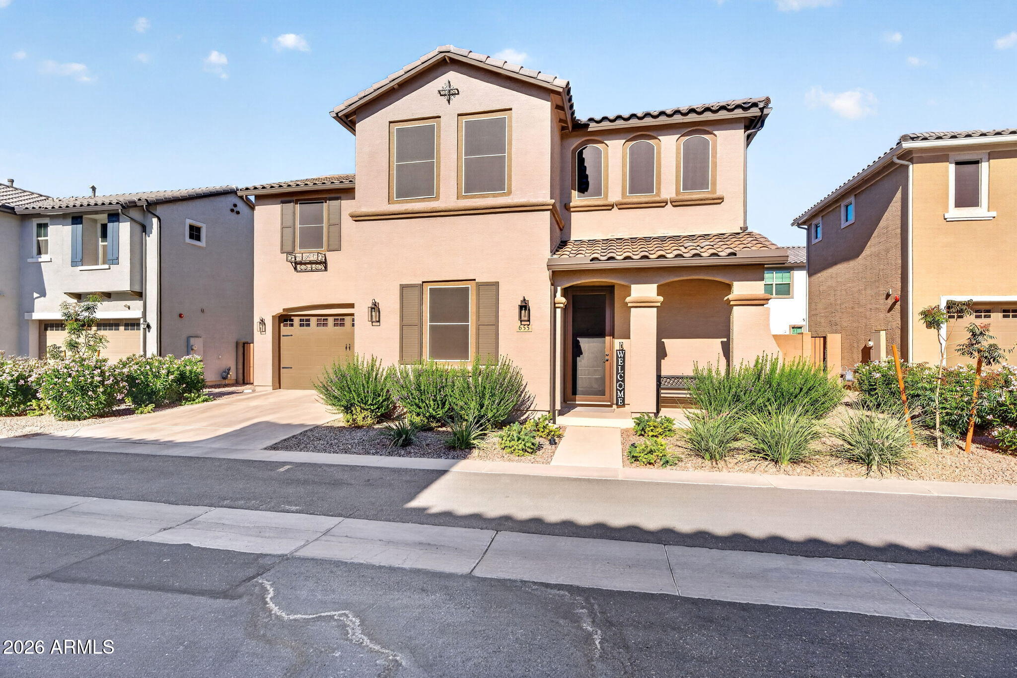 655 South Longspur Lane Gilbert, AZ 85296 - Photo 10 of 56 2-web-or-mls-002655 S Longspur Ln