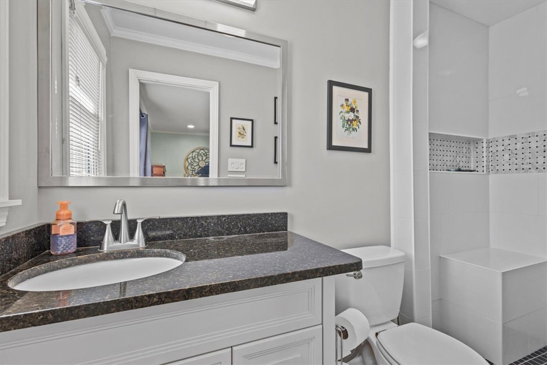 310 Trussel View Road Anderson, SC 29625 - Photo 14 of 35 Primary bedroom bath with granite and walk-in cera