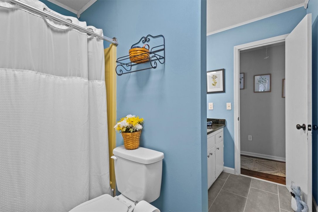 310 Trussel View Road Anderson, SC 29625 - Photo 18 of 35 Bathroom - 2 of 3