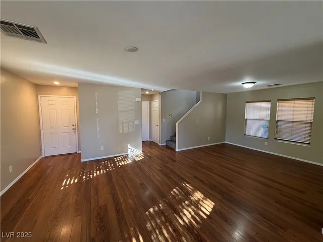 $2,000 | 6720 Boston Tea Street, Las Vegas, NV 89149