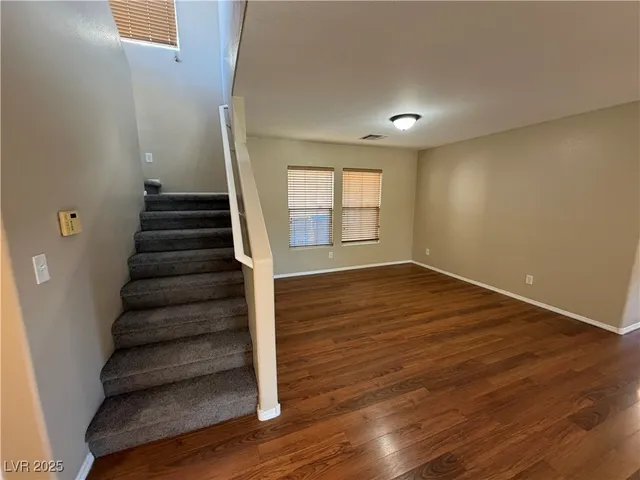 $2,000 | 6720 Boston Tea Street, Las Vegas, NV 89149