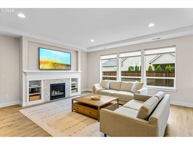 $799,000 | 8015 Northeast 172nd Avenue, Vancouver, WA 98682