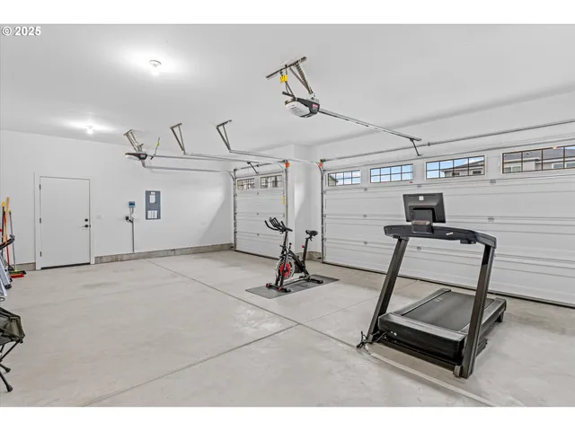 $799,000 | 8015 Northeast 172nd Avenue, Vancouver, WA 98682