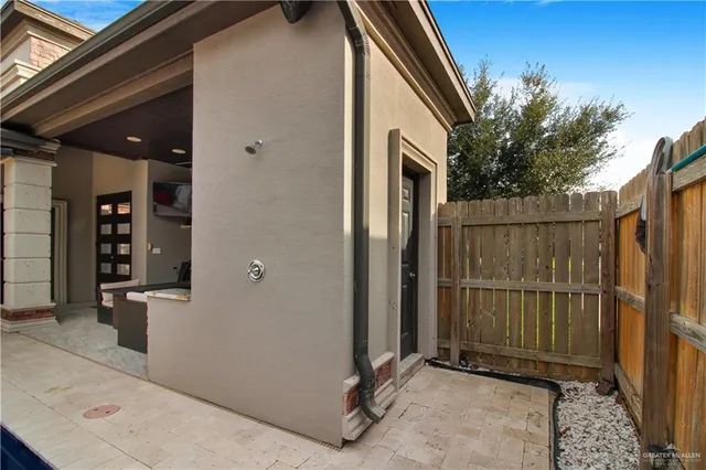 a view of a front door and outdoor space