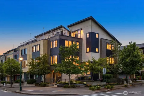 $1,175,000 | 998 Northeast High Street, Unit 12, Issaquah, WA 98029