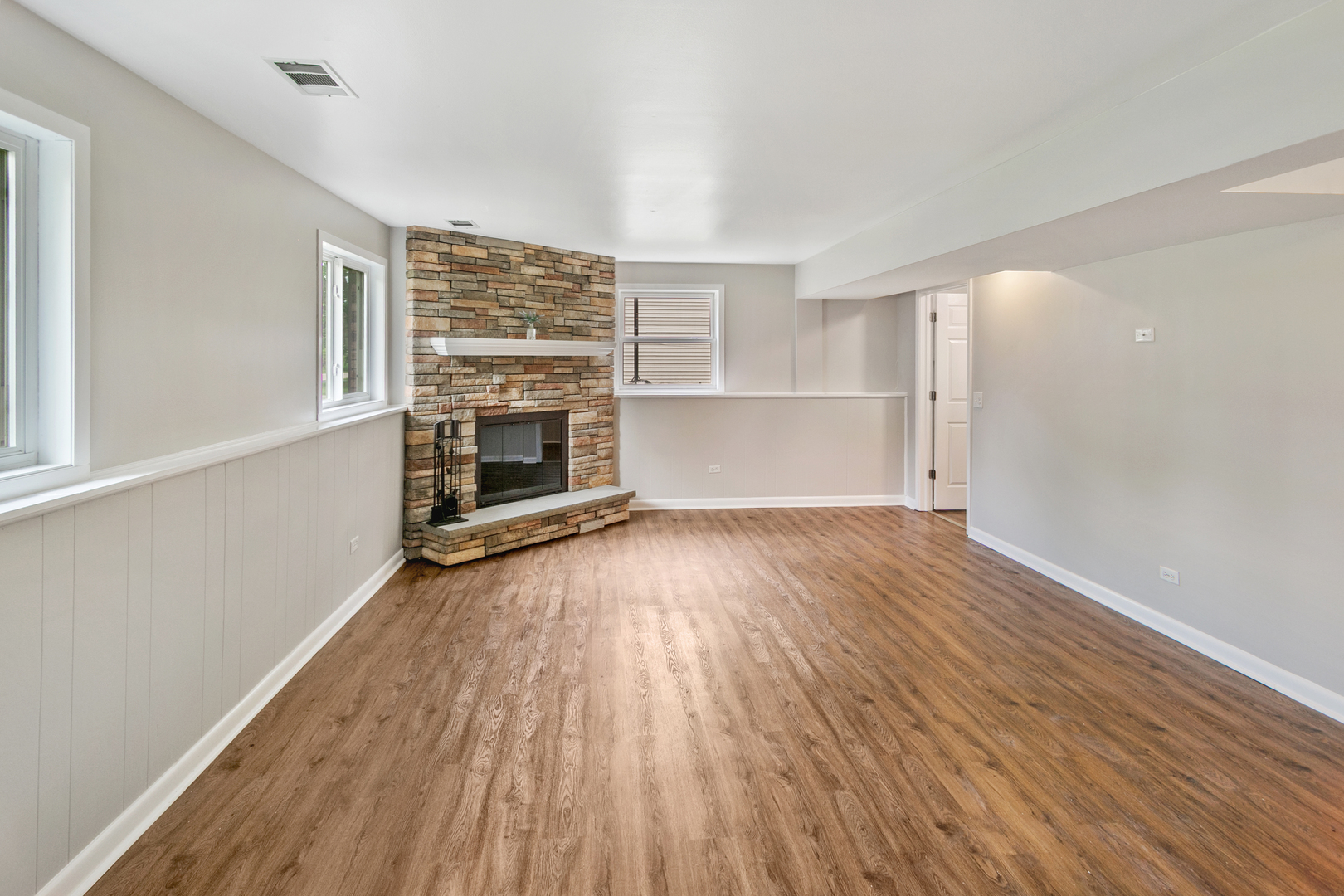 219 Countryside Lane Lindenhurst, IL 60046 - Photo 16 of 25