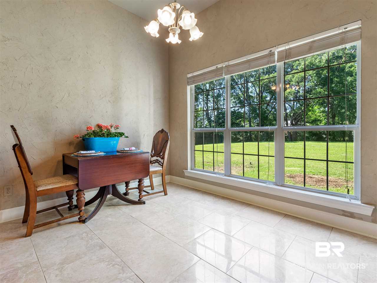9886 Merritt Court Fairhope, AL 36532 - Photo 24 of 39 Breakfast Room