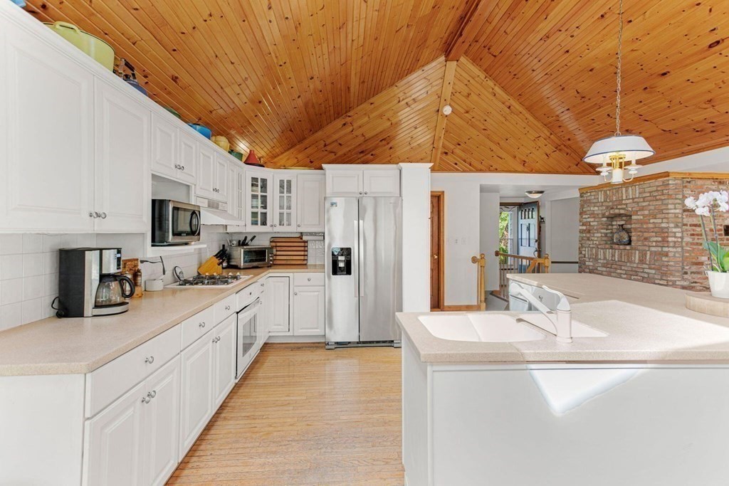 168 Wayside Road Harwich, MA 02645 - Photo 11 of 31 Gallery Image 11