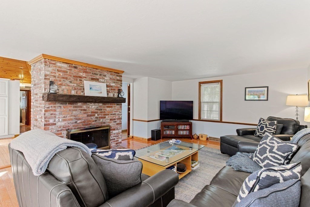 168 Wayside Road Harwich, MA 02645 - Photo 7 of 31 Gallery Image 7