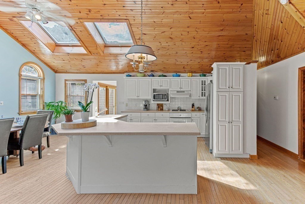 168 Wayside Road Harwich, MA 02645 - Photo 9 of 31 Gallery Image 9