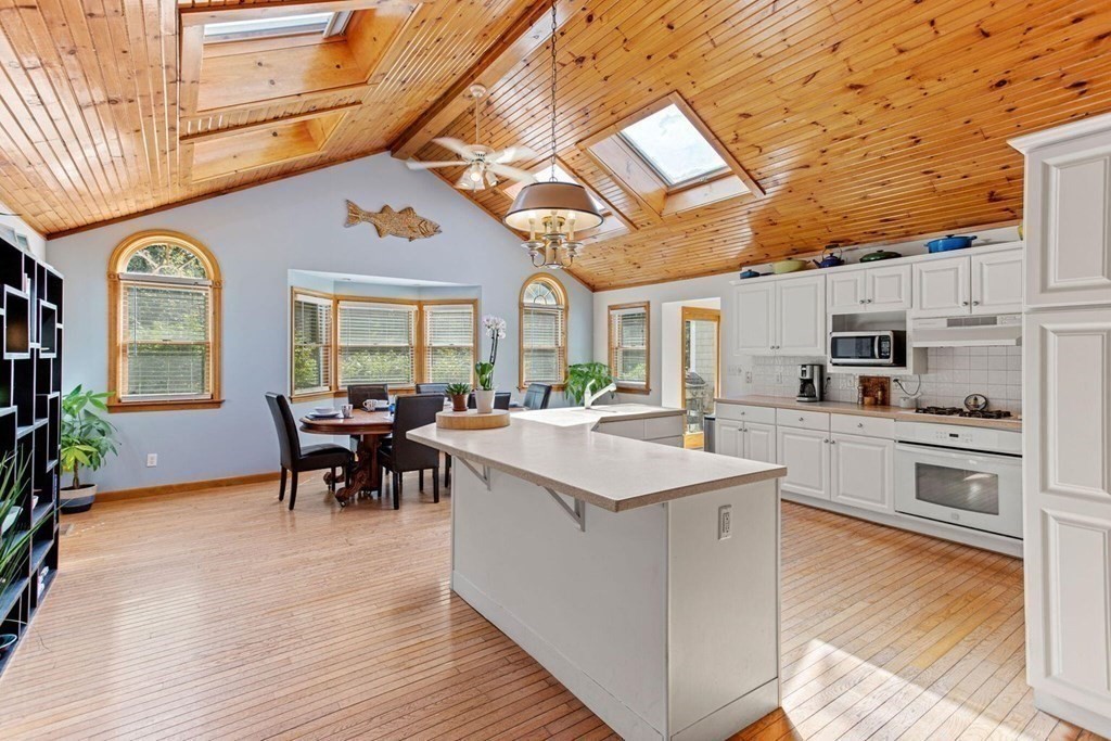 168 Wayside Road Harwich, MA 02645 - Photo 10 of 31 Gallery Image 10