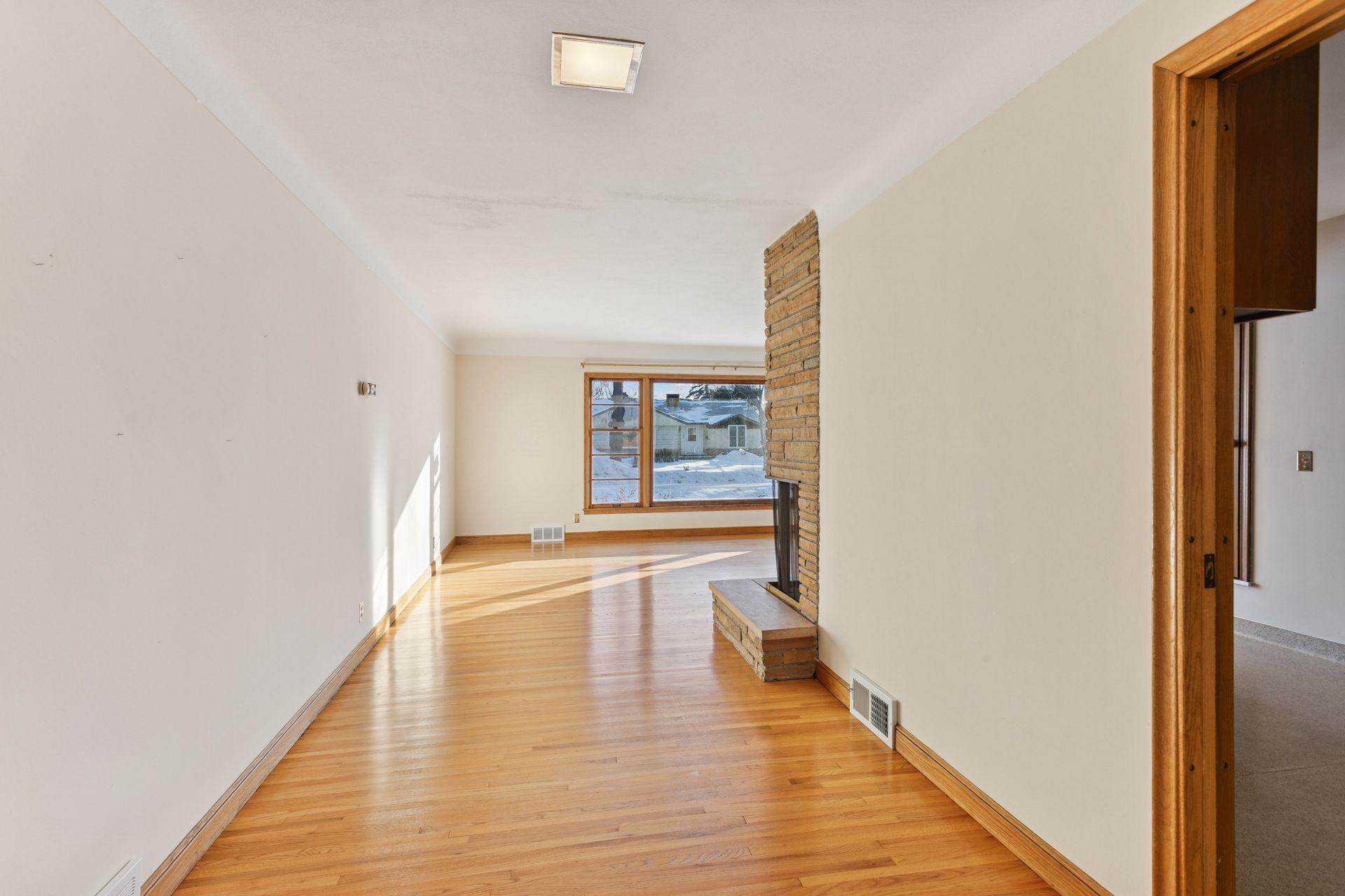 1887 Simpson Street Falcon Heights, MN 55113 - Photo 11 of 39