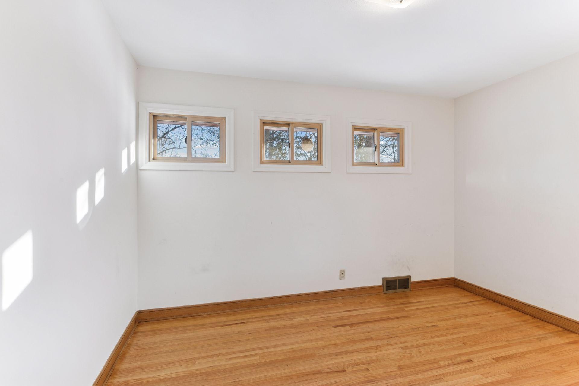 1887 Simpson Street Falcon Heights, MN 55113 - Photo 18 of 39