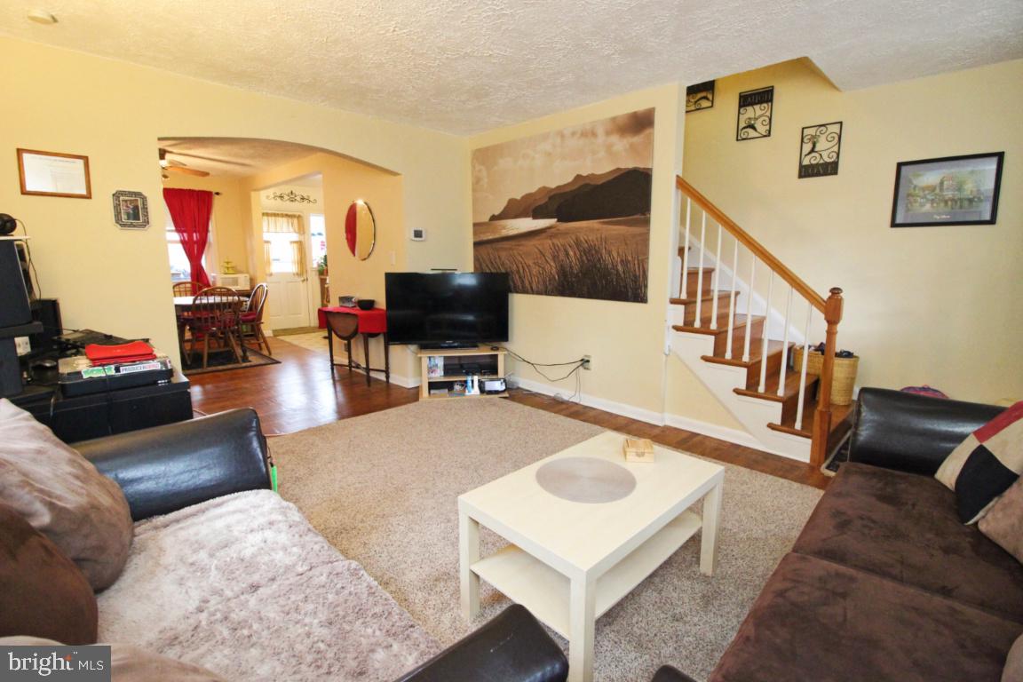 8327 Kendale Road Baltimore, MD 21234 - Photo 4 of 25