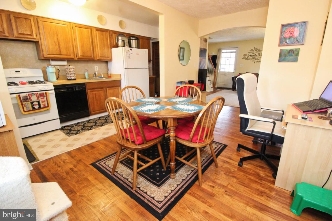 8327 Kendale Road Baltimore, MD 21234 - Photo 5 of 25
