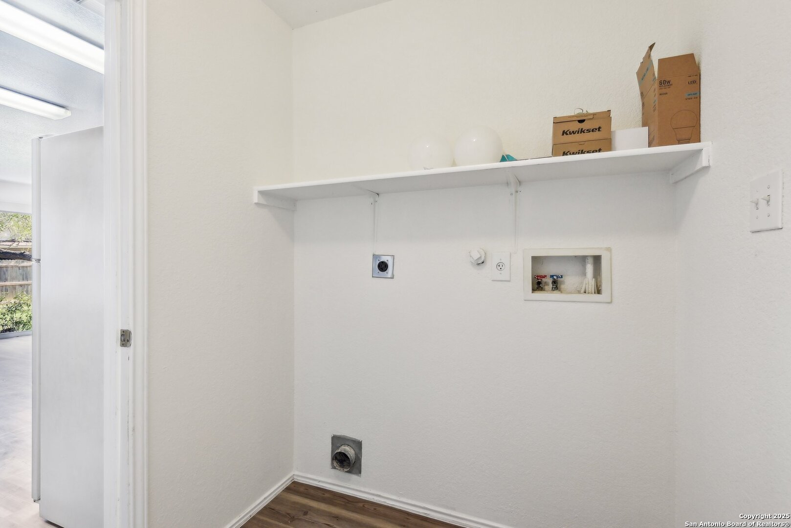 16216 Ike Lane Selma, TX 78154 - Photo 14 of 40 a view of small space