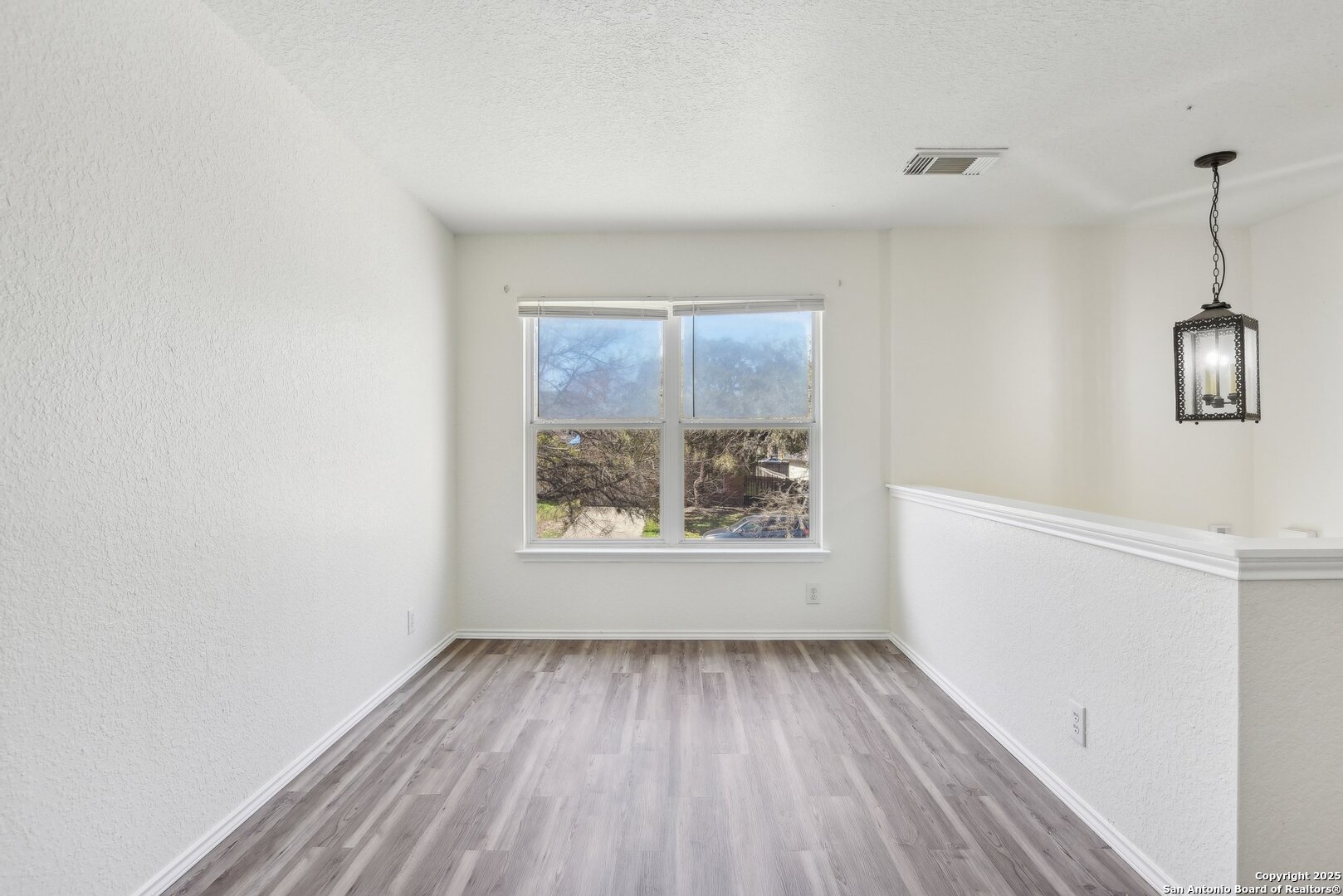 16216 Ike Lane Selma, TX 78154 - Photo 19 of 40 an empty room with a window