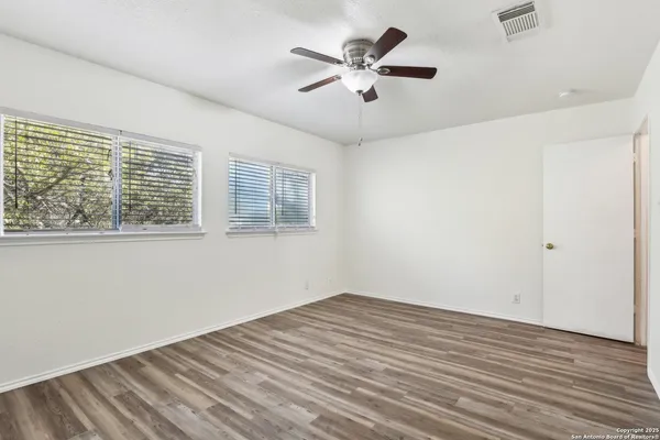 $1,695 | 16216 Ike Lane, Selma, TX 78154
