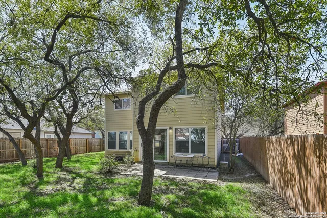 $1,695 | 16216 Ike Lane, Selma, TX 78154