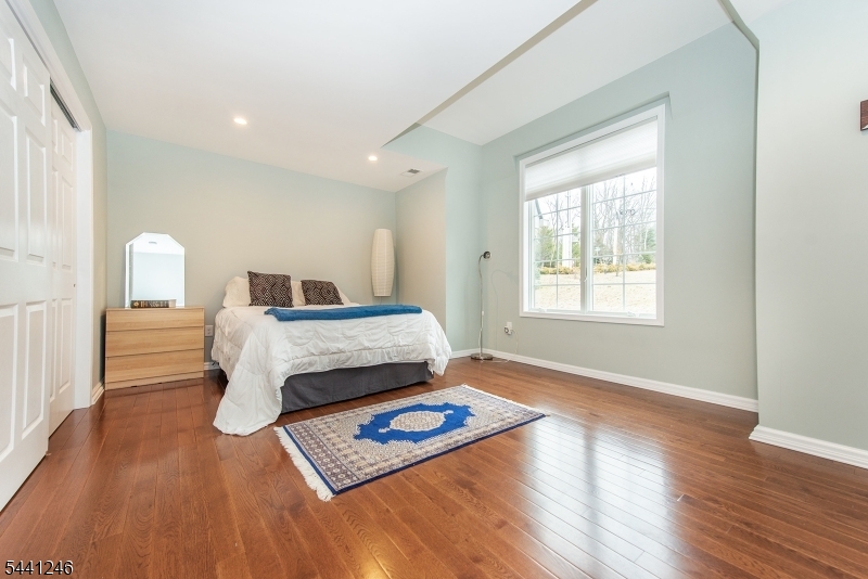 18 Puddingstone Road Morris Plains, NJ 07950 - Photo 15 of 19